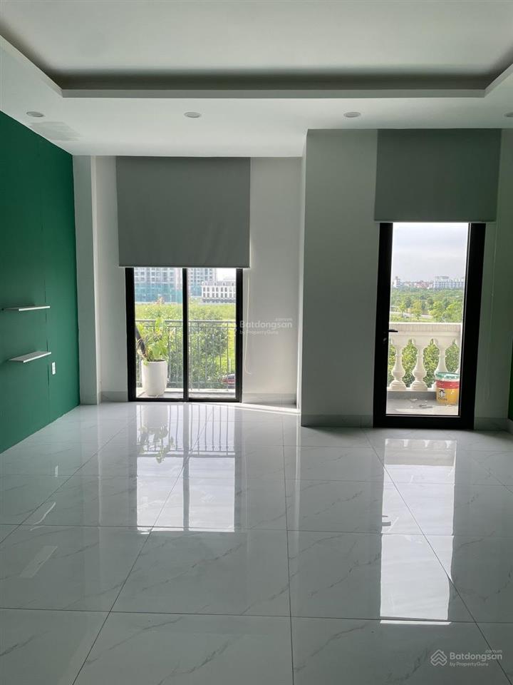 55 triệu/tháng cặp shophouse 2 căn thông 500m sàn, mặt đường 52m vinhomes ocean park 1