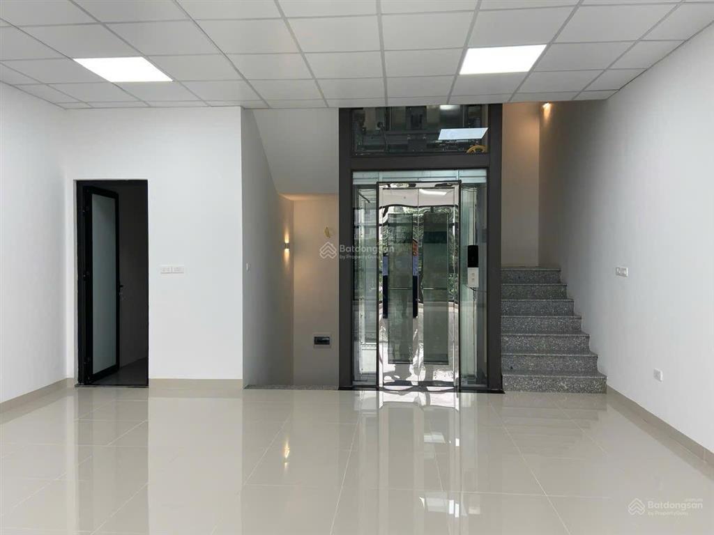 Giá 23tr cho thuê shophouse 5 tầng full điều hòa thang máy vinhomes ocp 1 gia lâm hn