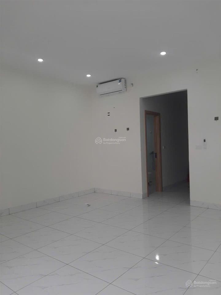 Giá 23tr cho thuê shophouse 5 tầng full điều hòa thang máy vinhomes ocp 1 gia lâm hn