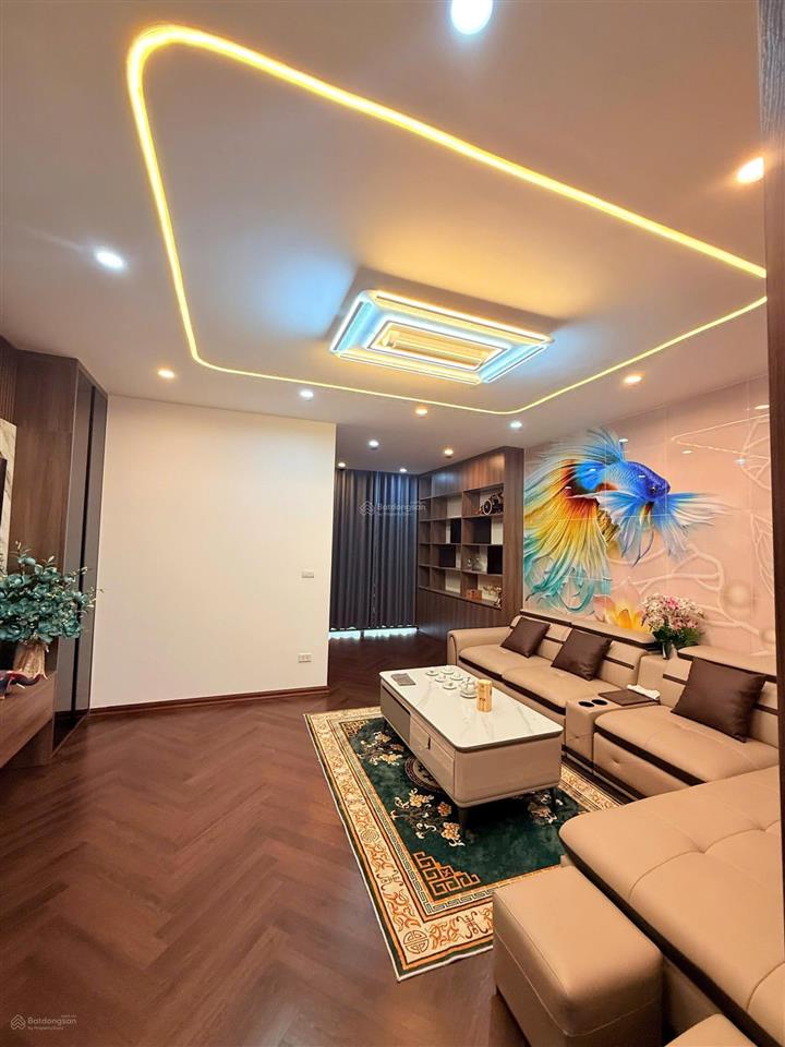 30tr triệu/th hoàn thiện full nội thất 5pn khép kín thang may phố biển 100mvinhomes ocean park 3