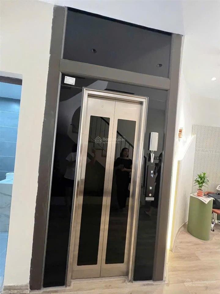 Giá 9 tỷ căn thời đại 60m hoàn thiện 5 tầng có thang máy full nội thất sẵn sổ ocp 3 văn giang hy