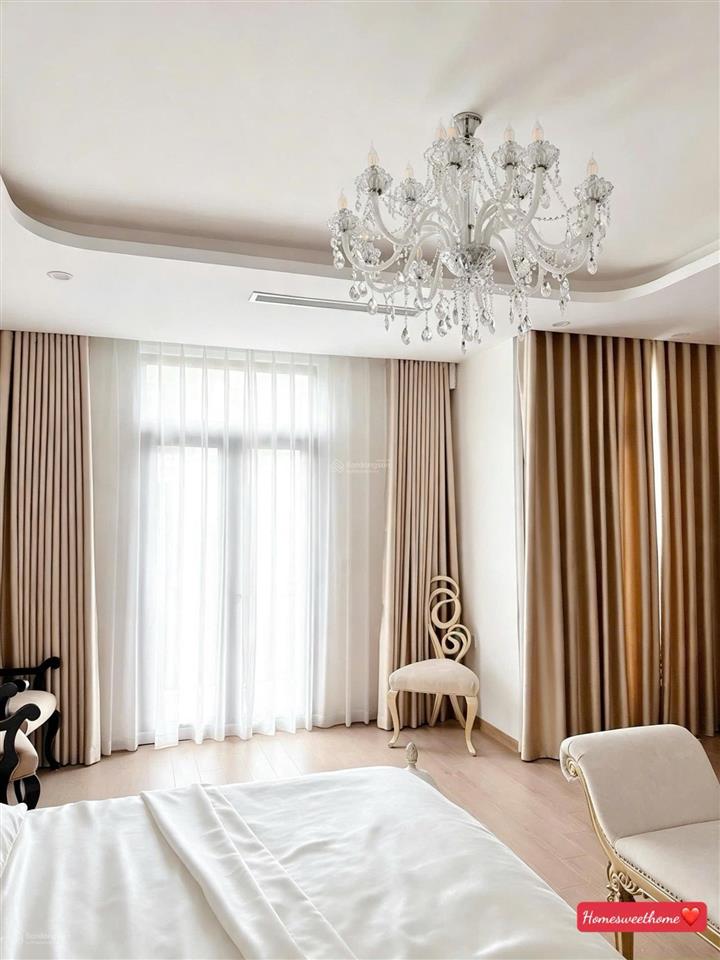 Cho thuê nhà tứ lập đảo dừa vinhomes ocean park 2, giá 38 triệu/tháng nội thất luxury như hình