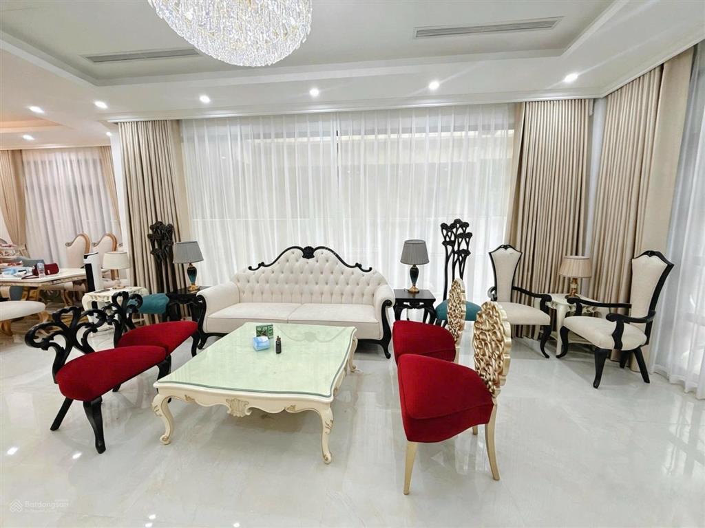 Cho thuê nhà tứ lập đảo dừa vinhomes ocean park 2, giá 38 triệu/tháng nội thất luxury như hình