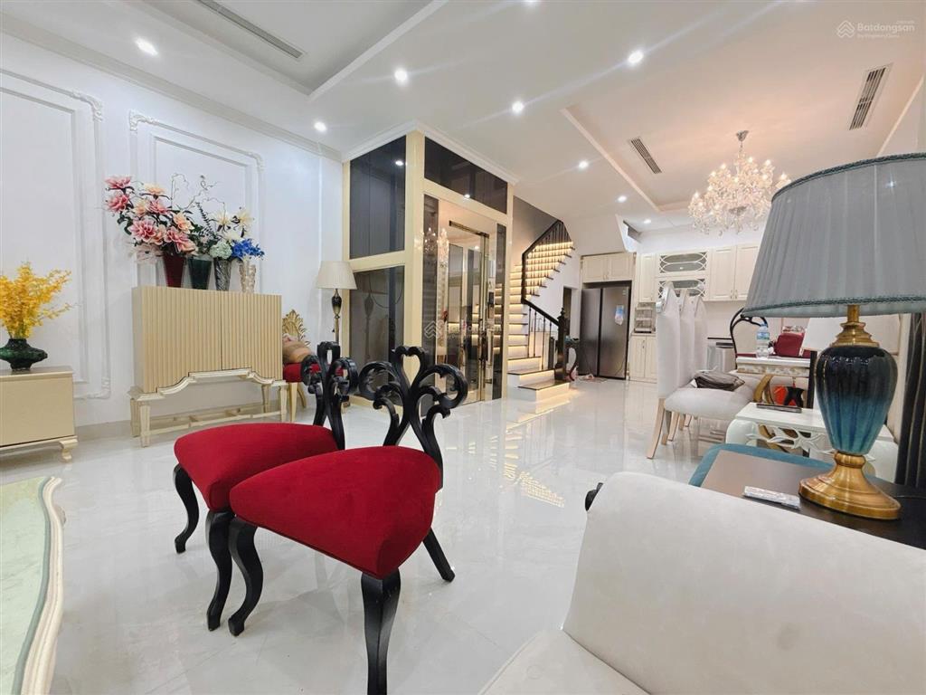 Cho thuê nhà tứ lập đảo dừa vinhomes ocean park 2, giá 38 triệu/tháng nội thất luxury như hình