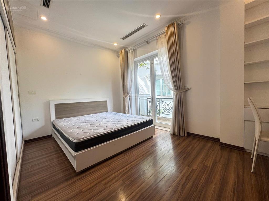 Cho thuê song lập 166m 40 triệu/tháng riverside long biên phân khu anh đào nội thất full cao cấp