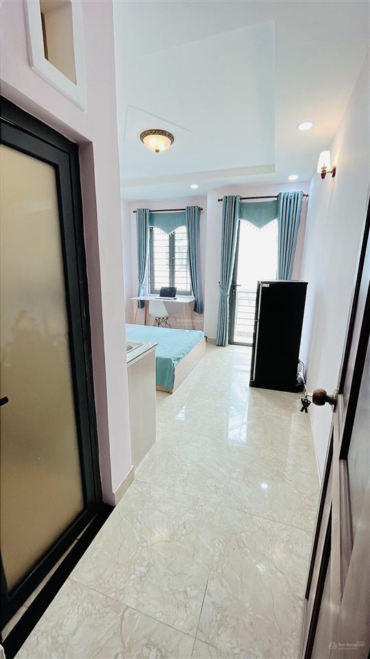 Chính chủ cho thuê phòng ban công mới bình thạnh