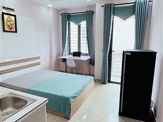 Chính chủ cho thuê phòng ban công mới bình thạnh