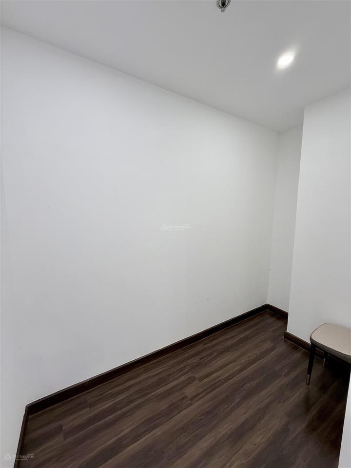 Căn hộ sang trọng full nội thất, vị trí đẹp đối diện aeonmall 1,5 phòng ngủ  1wc