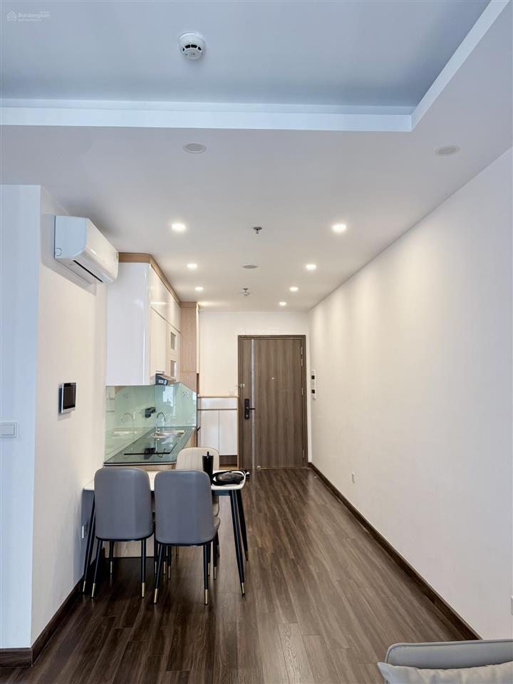 Căn hộ sang trọng full nội thất, vị trí đẹp đối diện aeonmall 1,5 phòng ngủ  1wc