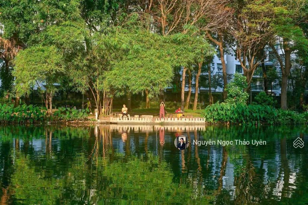 Căn góc centery ban công dài view công viên 16ha  giá 10 tỷ kèm ô xe