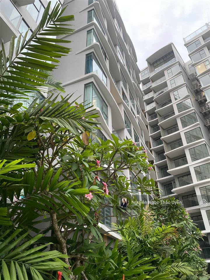 Căn góc centery ban công dài view công viên 16ha  giá 10 tỷ kèm ô xe