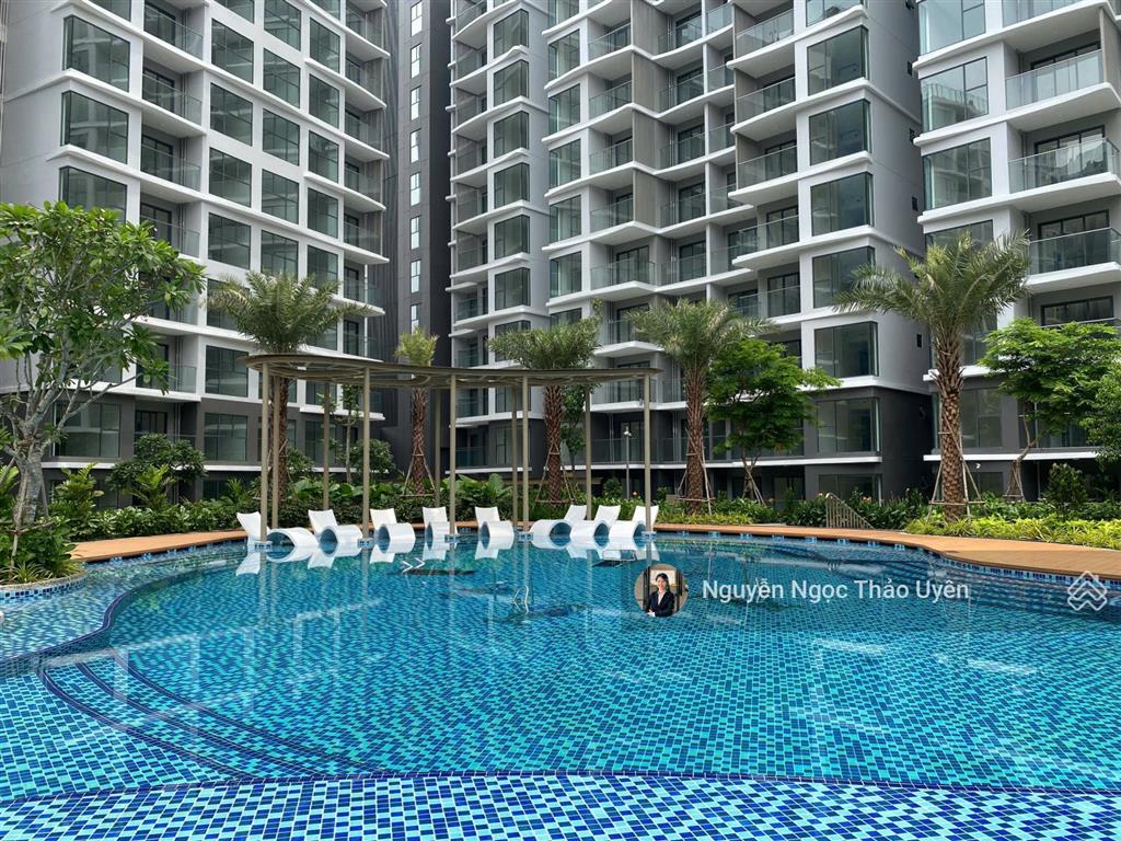 Căn góc centery ban công dài view công viên 16ha  giá 10 tỷ kèm ô xe