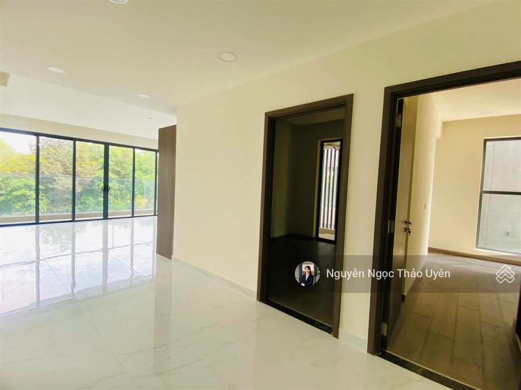 Căn góc centery ban công dài view công viên 16ha  giá 10 tỷ kèm ô xe