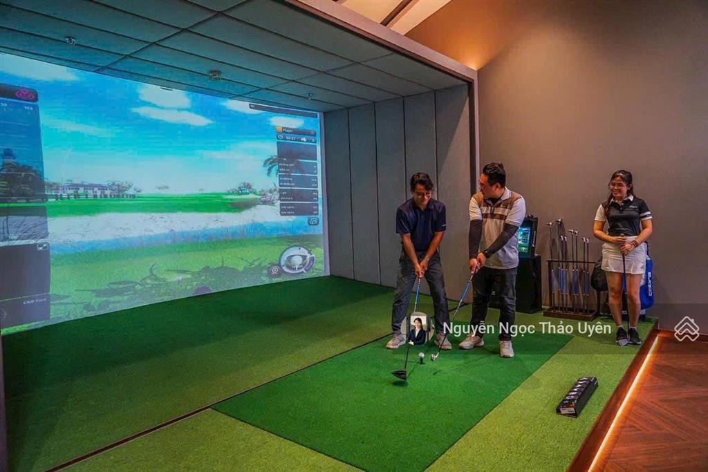 Căn góc centery ban công dài view công viên 16ha  giá 10 tỷ kèm ô xe