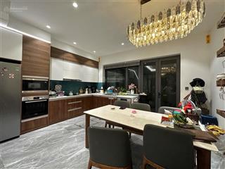 Gia đình cần bán liền kề gamuda 90m2 full đồ đẹp, giá 30.5 tỷ