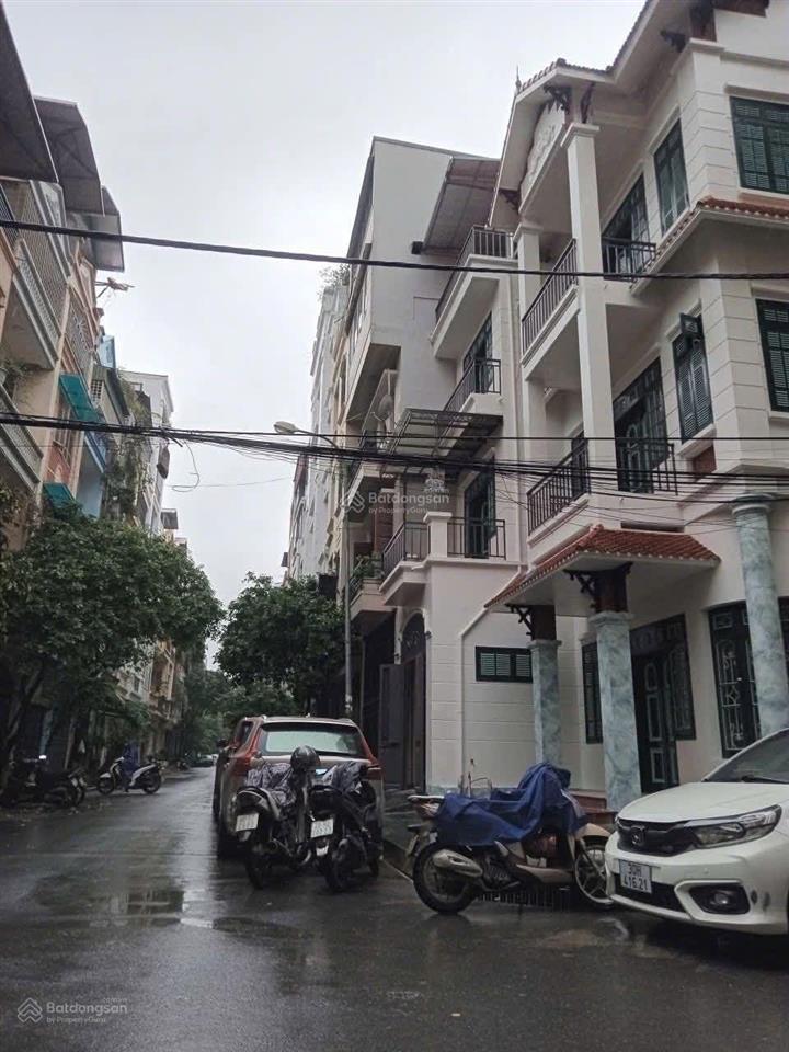Bán tòa biệt thự lô góc kđt đại kim phố nguyễn cảnh dị. vỉa hè garaoto kinh doanh. tiện ích đầy đủ