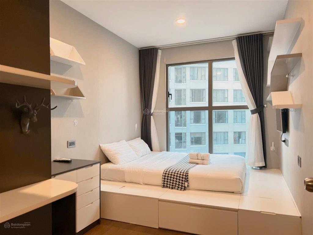 Bán 2pn cc saigon royal 35 bến vân đồn, phường 12, quận 4 diện tích 81m2 2pn 2wc full nội thất