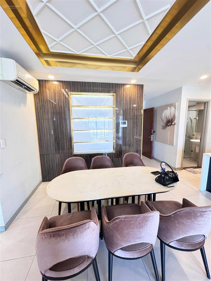 Cho thuê 3pn cc the gold view 346 bến vân đồn, quận 4 !