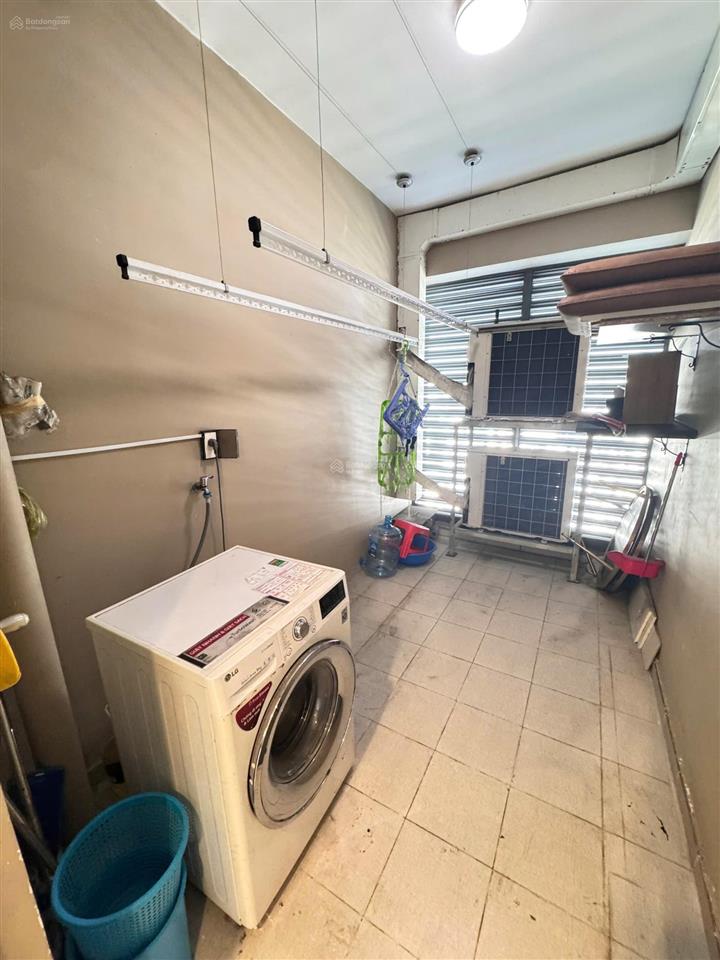 Cho thuê 3pn cc the gold view 346 bến vân đồn, quận 4 !