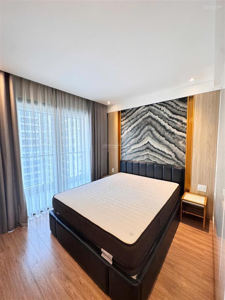 Cho thuê 3pn cc the gold view 346 bến vân đồn, quận 4 !