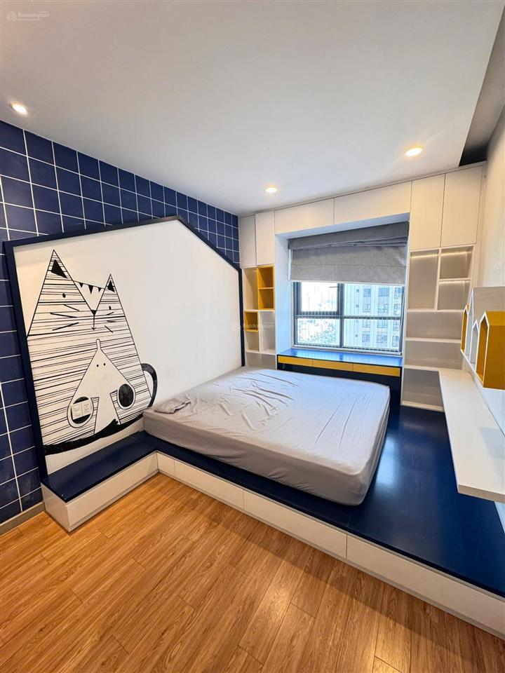 Cho thuê 3pn cc the gold view 346 bến vân đồn, quận 4 !