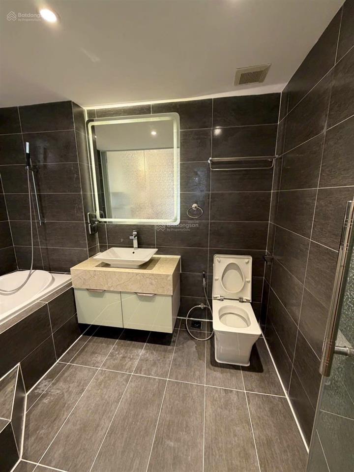Bán 3pn căn hộ cc masteri milennium 132 bến vân đồn quận 4 diện tích  107m2 3pn 2wc có nội