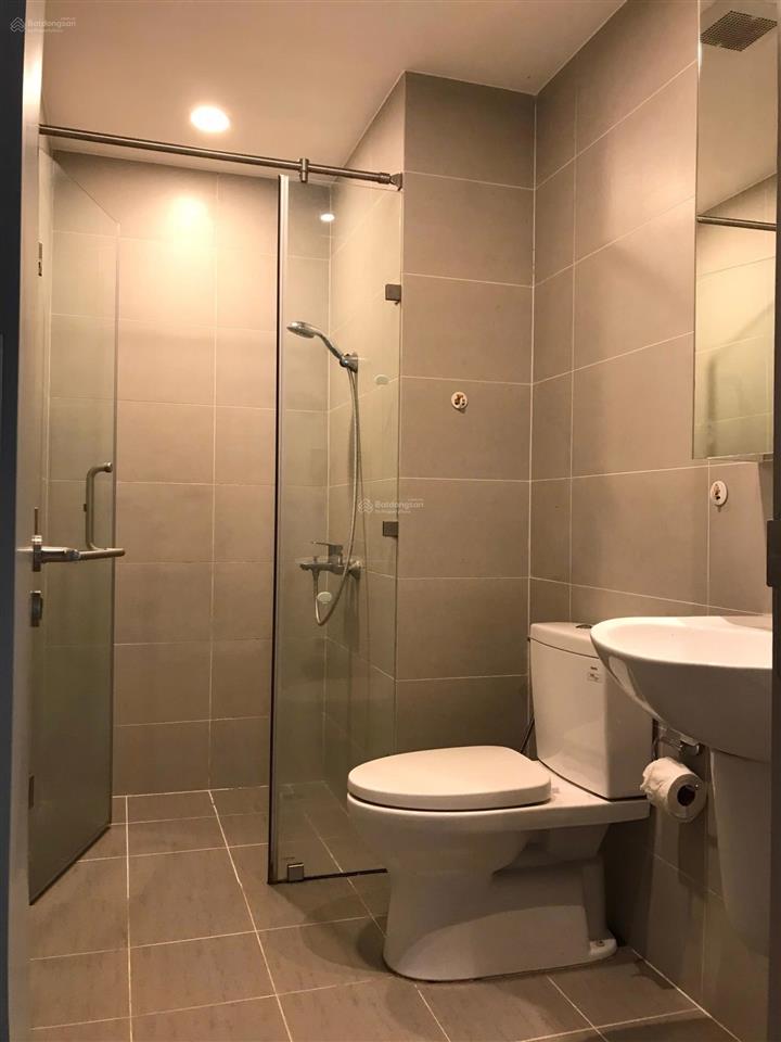 Cho thuê 2pn cc the gold view 346 bến vân đồn, quận 4