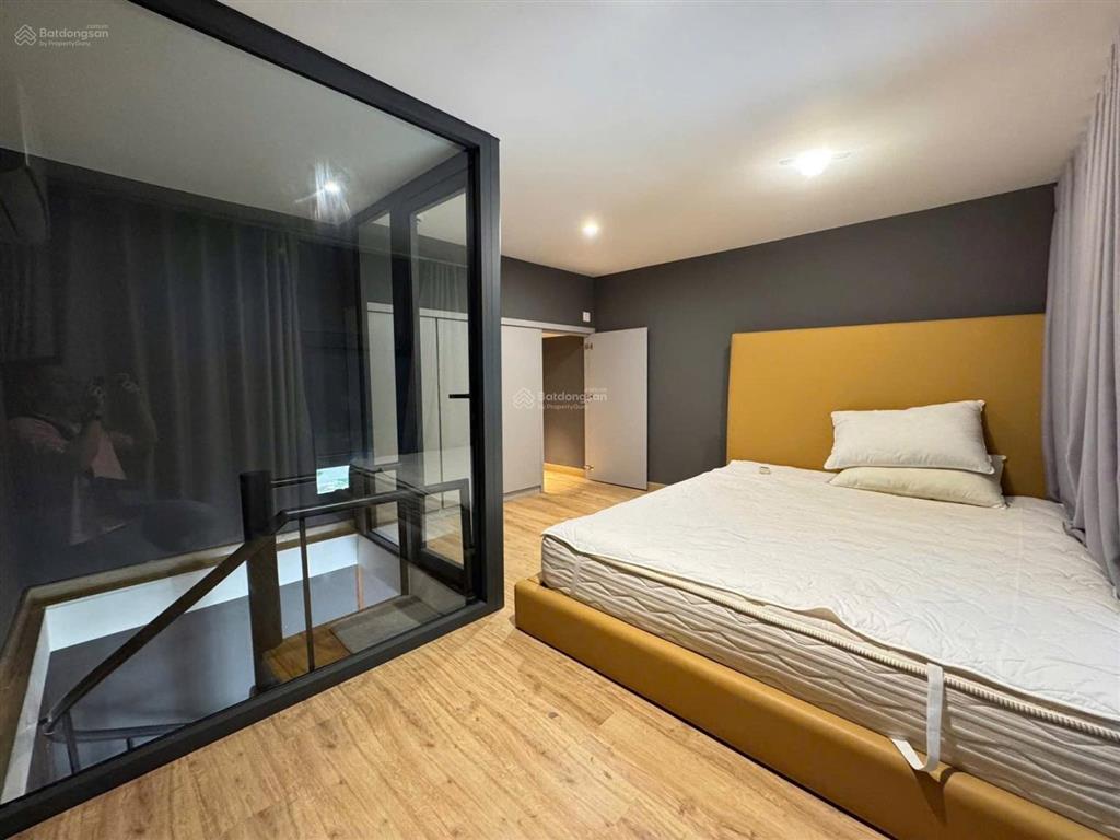 Bán duplex cc millennium 132 đ. bến vân đồn, phường 6, quận 4, diện tích 35m2 + lửng 20m2