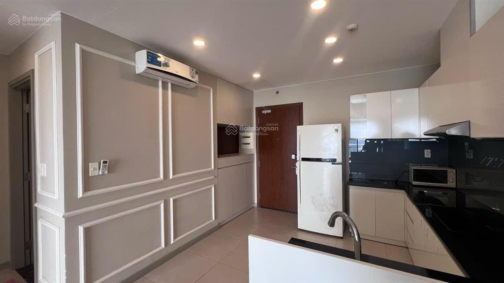 Cho thuê 2pn cc the gold view 346 bến vân đồn, quận 4! diện tích 92m² 2pn 2wc cho thuê