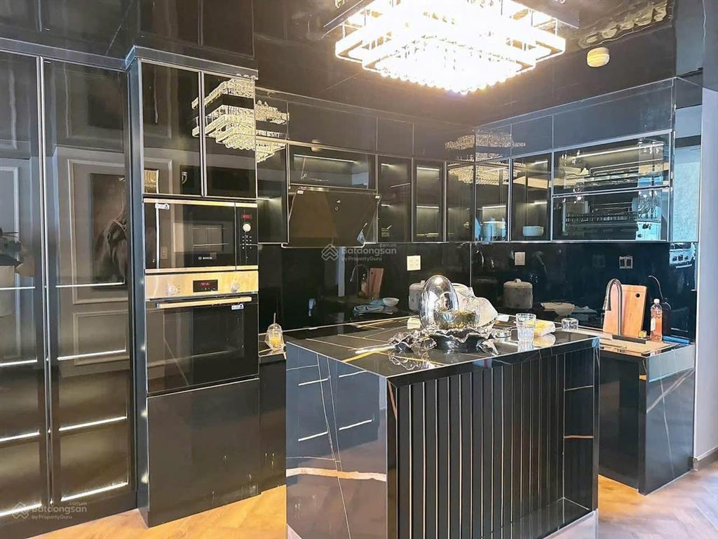 Cho thuê penthouse (sky villa) chưng cư hoàng anh gold house, số 187a đường lê văn lương, nhà bè
