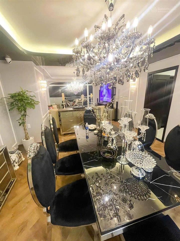 Cho thuê penthouse (sky villa) chưng cư hoàng anh gold house, số 187a đường lê văn lương, nhà bè