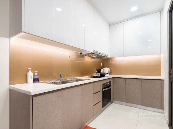 Cho thuê 3pn cc millennium 132 đường bến vân đồn, phường 6, quận 4. diện tích 100m2, 3pn, 2wc, f