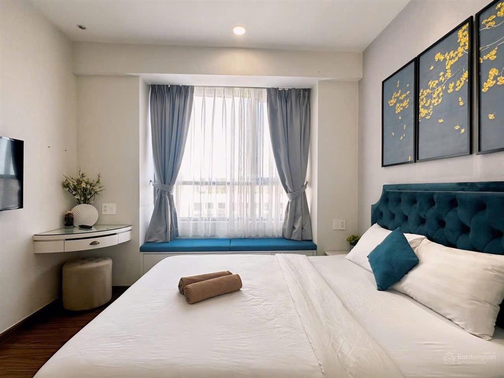 Bán căn hộ 2pn cc the gold view 346 bến vân đồn, quận 4 diện tích 77m2 2pn 2wc có nội thất
