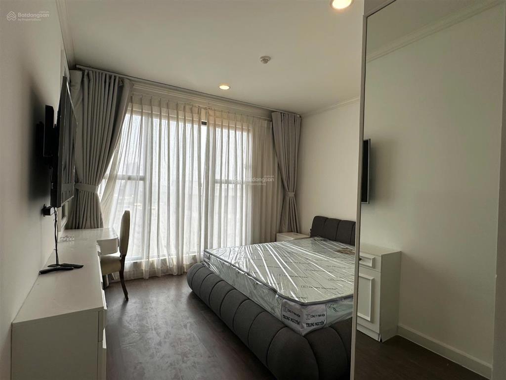 Cho thuê 3pn chung cư saigon royal 35 bến vân đồn, phường 12, quận 4 diện tích 117m2 3pn 2wc