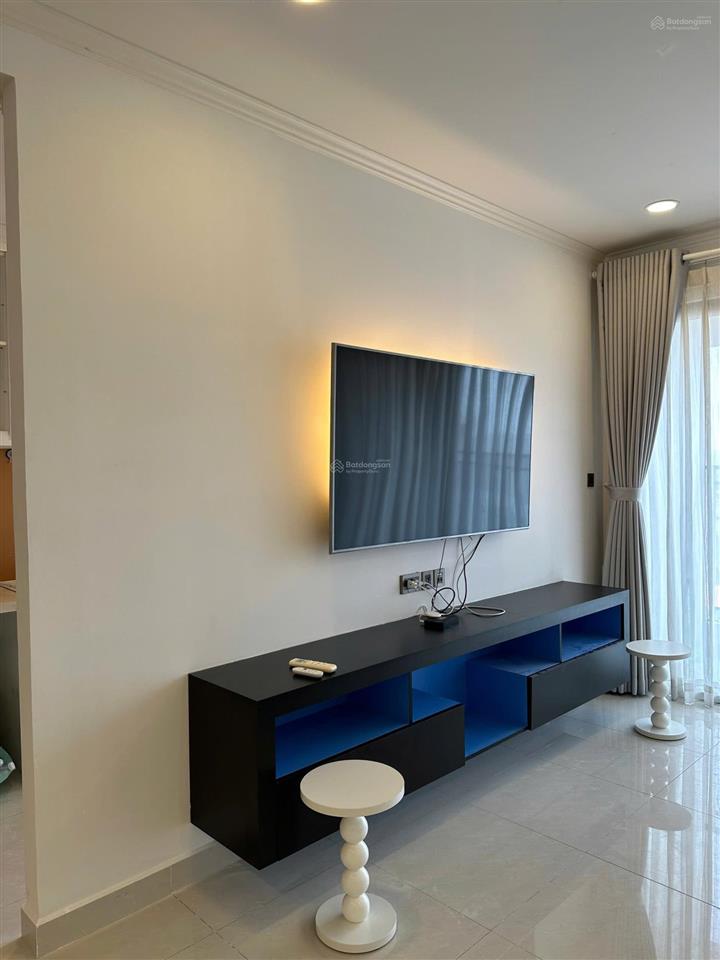 Cho thuê 3pn chung cư saigon royal 35 bến vân đồn, phường 12, quận 4 diện tích 117m2 3pn 2wc