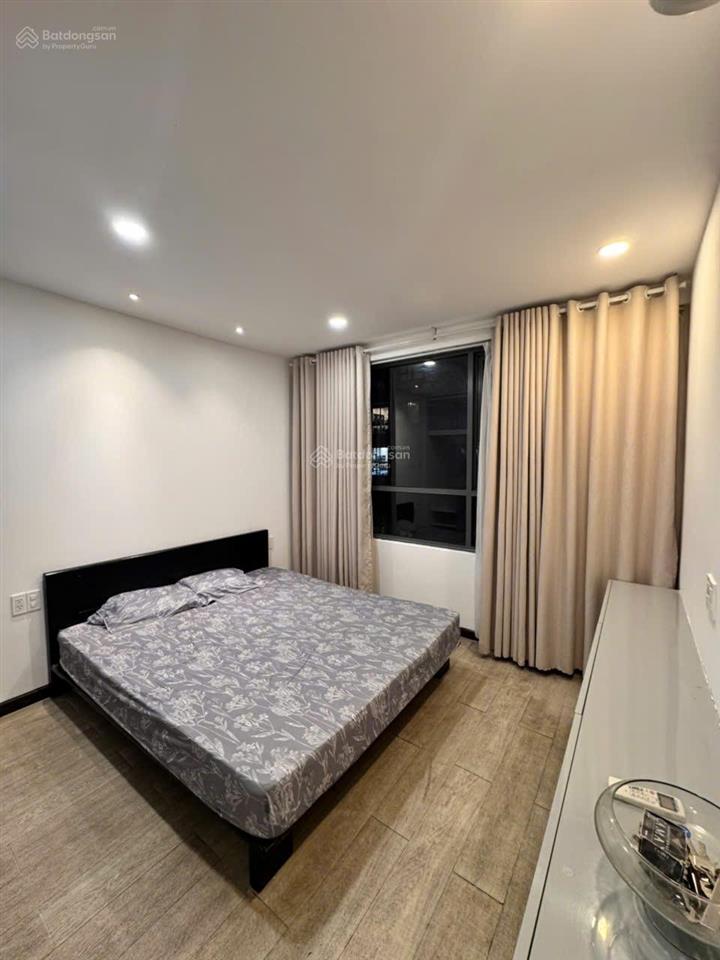 Cho thuê 2pn cc the gold view 346 bến vân đồn, quận 4! diện tích 81m2 2pn 2wc full nội thất