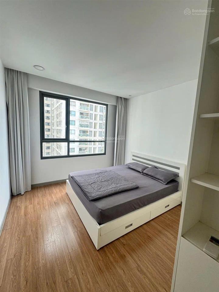 Cho thuê 2pn cc the gold view 346 bến vân đồn, quận 4! diện tích 65m2 2pn 1wc full nội th