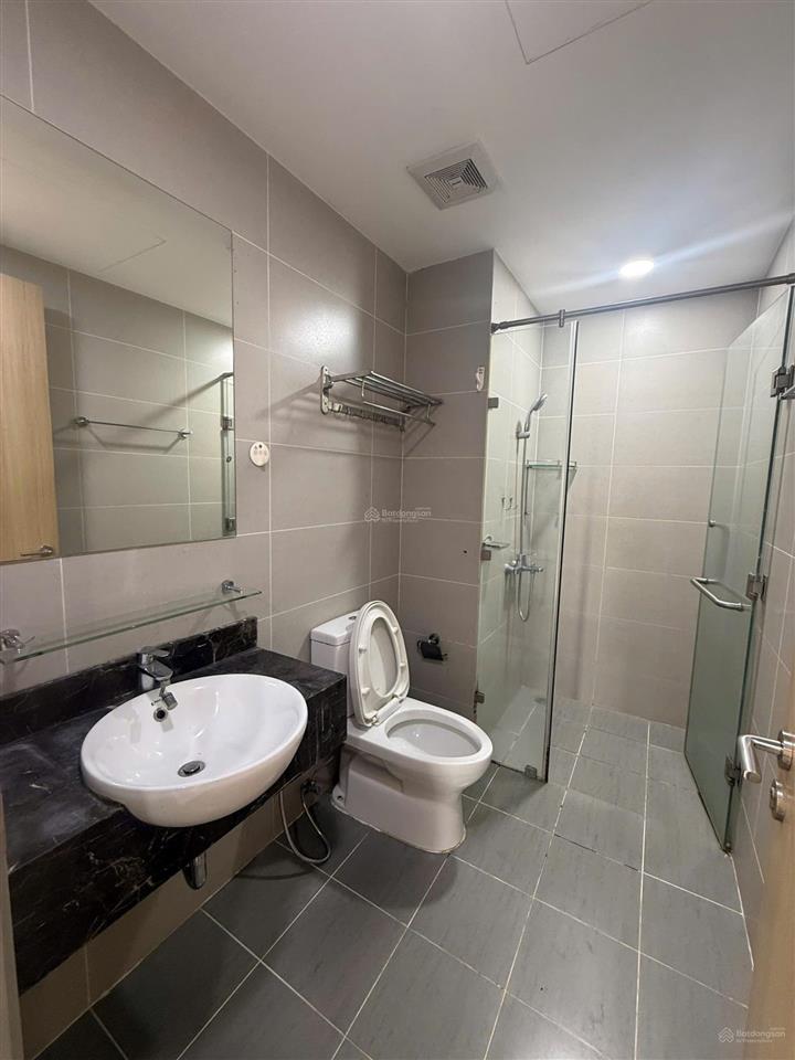 Bán căn hộ 2pn cc the gold view 346 bến vân đồn, quận 4 diện tích 92m2 2pn 2wc có nội thất