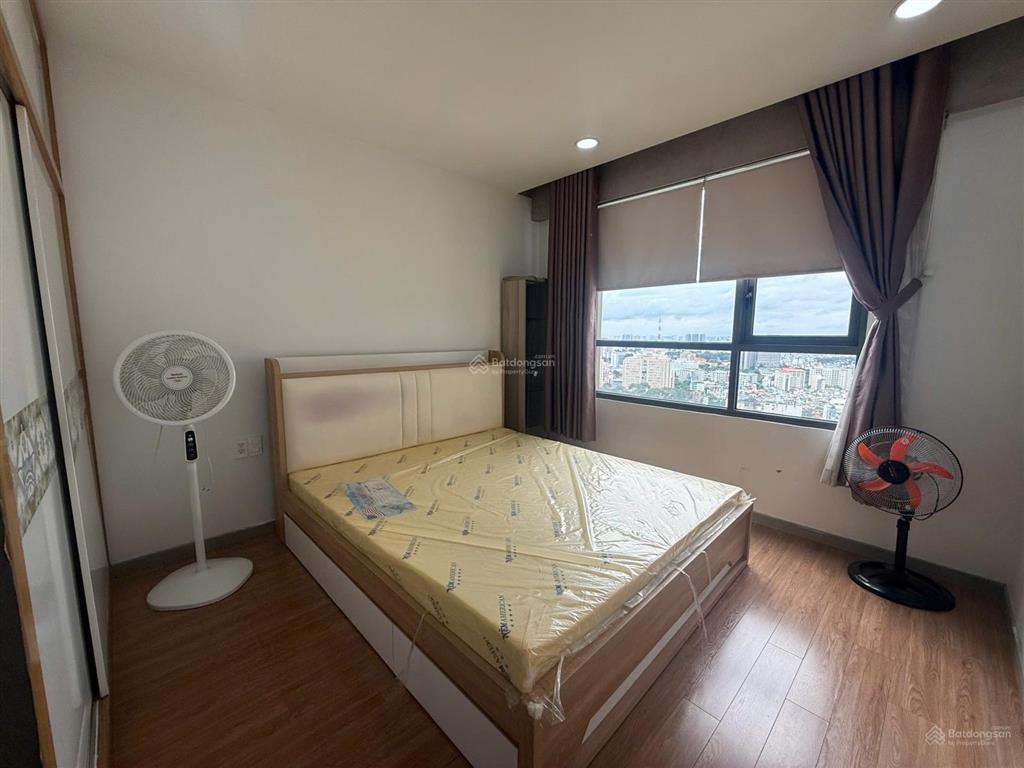 Bán căn hộ 2pn cc the gold view 346 bến vân đồn, quận 4 diện tích 92m2 2pn 2wc có nội thất