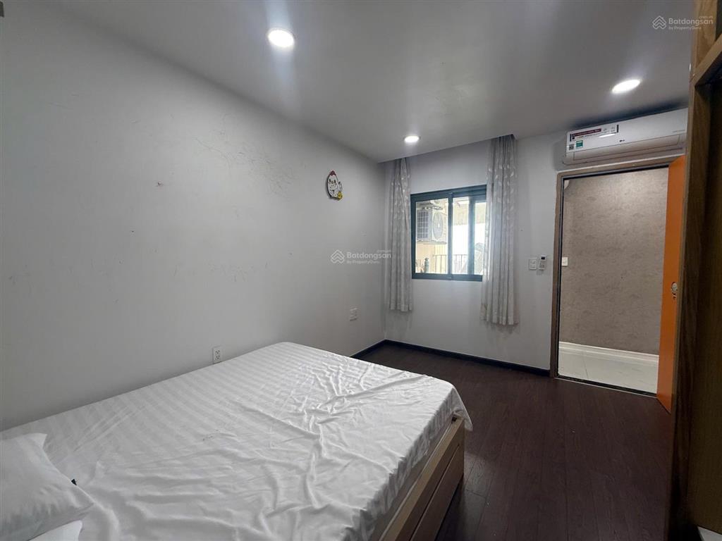 Bán căn hộ 2pn cc the gold view 346 bến vân đồn, quận 4 diện tích 92m2 2pn 2wc có nội thất