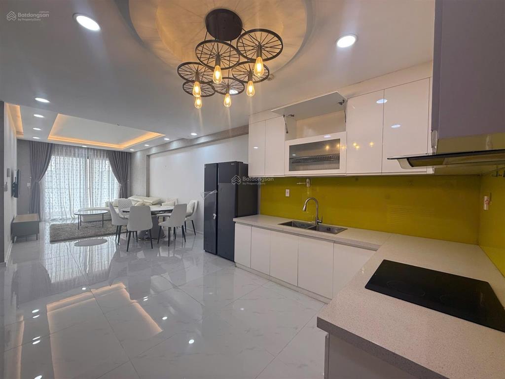 Bán căn hộ 2pn cc the gold view 346 bến vân đồn, quận 4 diện tích 92m2 2pn 2wc có nội thất