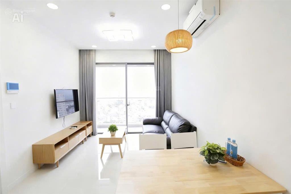 Hot hot cần bán gấp 2pn căn hộ chung cư masteri milennium 132 bến vân đồn quận 4.