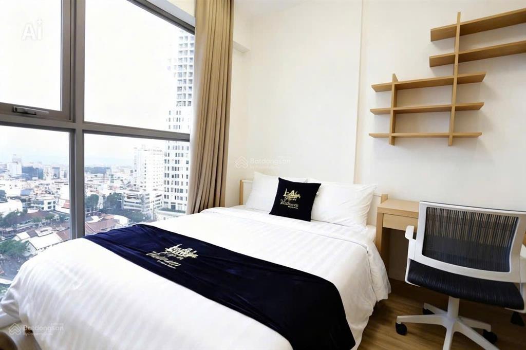 Hot hot cần bán gấp 2pn căn hộ chung cư masteri milennium 132 bến vân đồn quận 4.