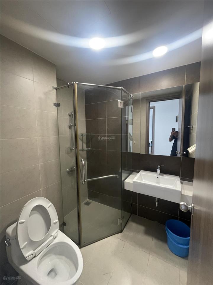 Cho thuê 3pn căn hộ chung cư icon56 56 bến vân đồn, p2, quận 4, căn 92m2 3pn 2wc full nội thất