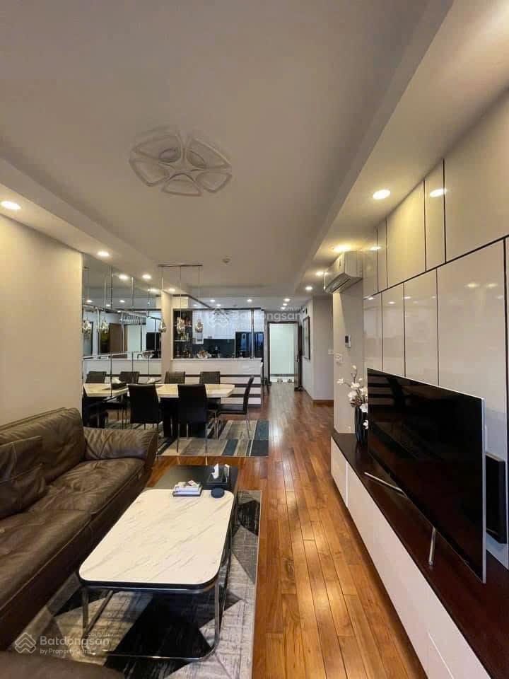Bán căn hộ 2pn cc the gold view 346 bến vân đồn, quận 4 diện tích 92m2 2pn 2wc có nội th