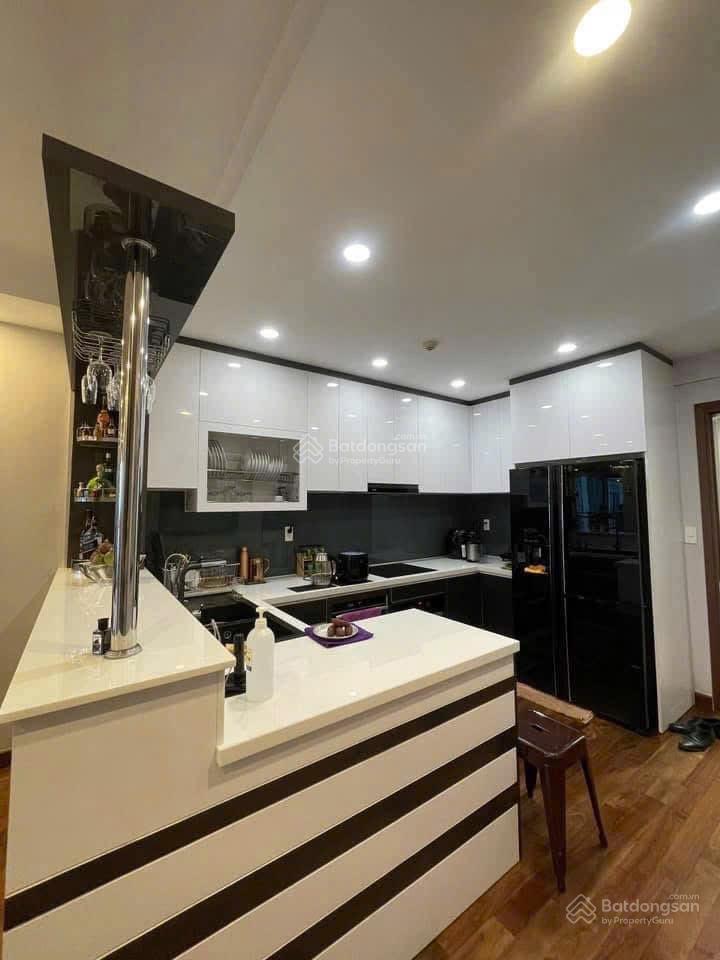 Bán căn hộ 2pn cc the gold view 346 bến vân đồn, quận 4 diện tích 92m2 2pn 2wc có nội th