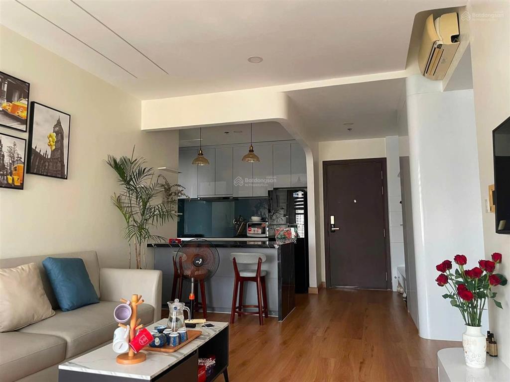 Cho thuê 2pn chung cư the tresor 39 bến vân đồn, phường 12, quận 4 diện tích  65m2 2pn 1wc full