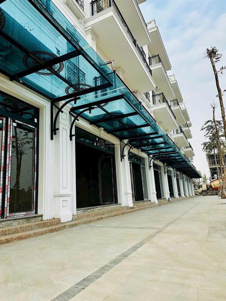 Cần bán nhanh liền kề view khuôn viên trường mầm non tại lk9  giá chỉ hơn 9 tỷ chút