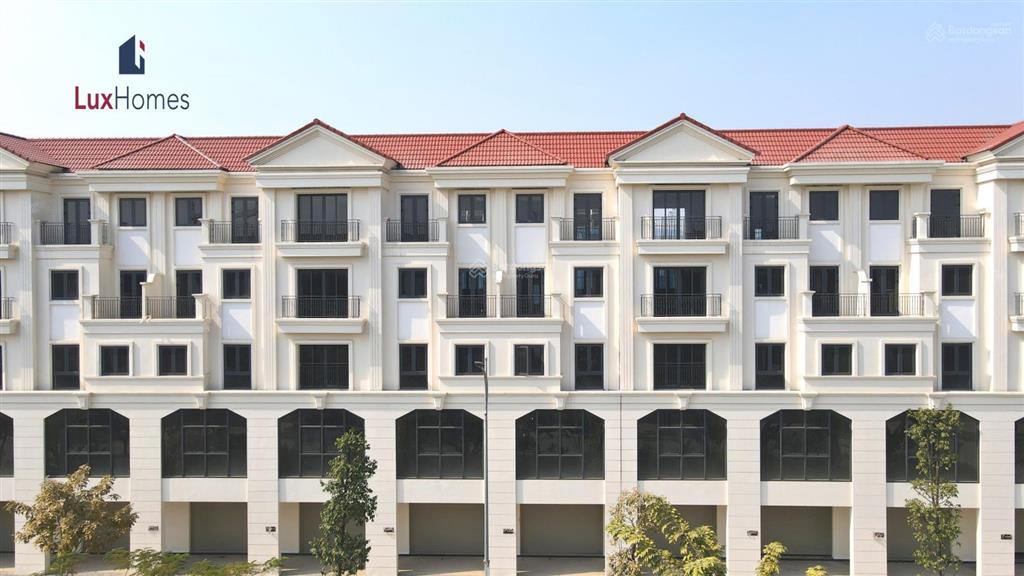 Chủ nhà cần thanh khoản nhanh giảm giá sâu vị trí tại lk2  đường trước nhà 17m  giá chỉ 15,x tỷ