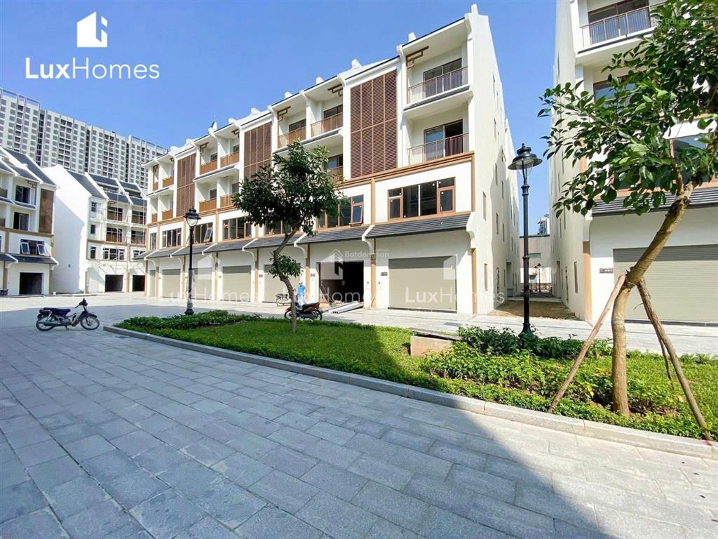 Chủ nhà ngộp bank cần bán nhanh vị trí liền kề tại lk47  giá chỉ hơn 17 tỷ chút